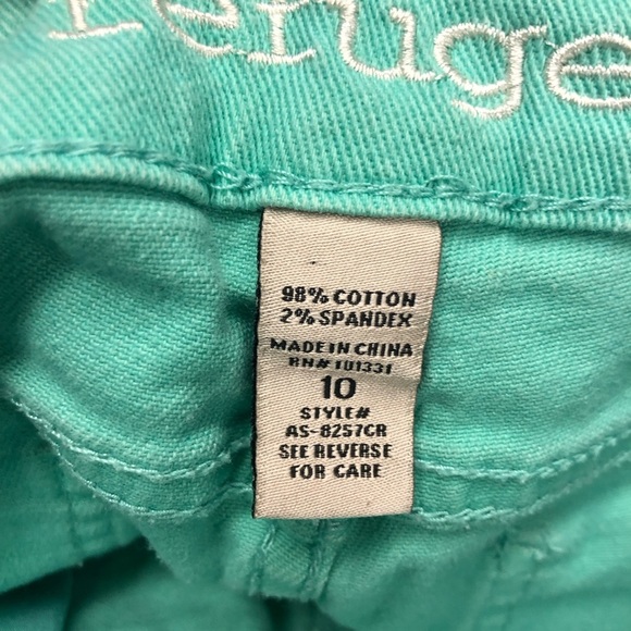 Refuge Mint Green Women's Shorts Distressed Size 10 2” Inseam - Picture 4 of 4